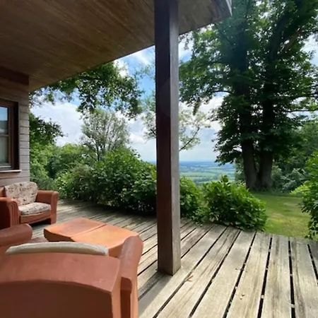 Dom wakacyjny Spacious Holiday Home Near Cabourg